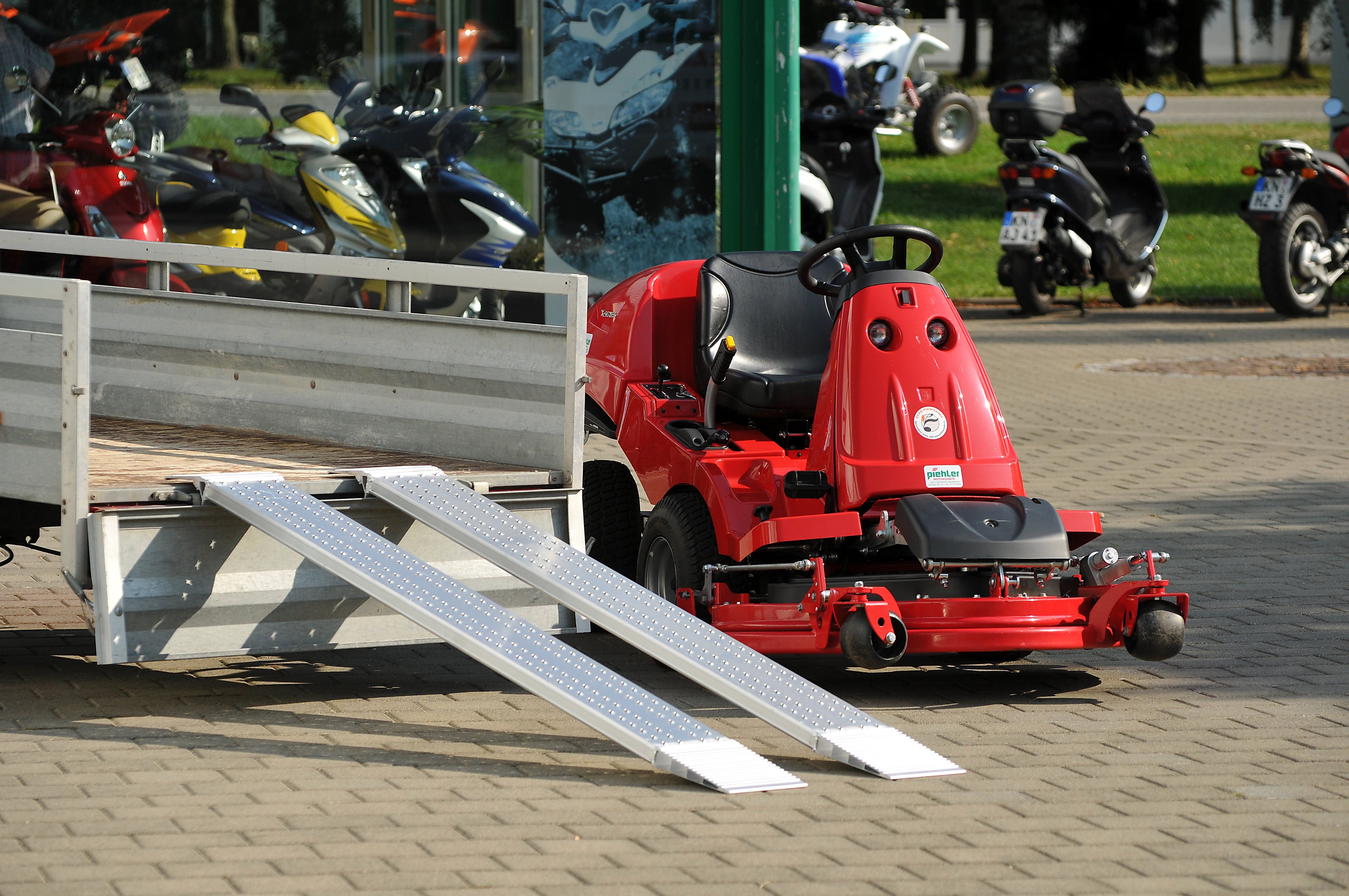 Leichte Verladeschienen (bis 2.300 kg)