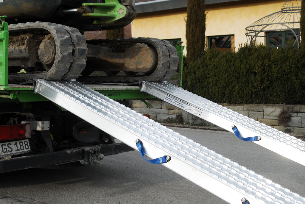 Schwerlast-Verladeschiene VFR 092 aus Aluminium bis 14.000 kg – Ansicht 1